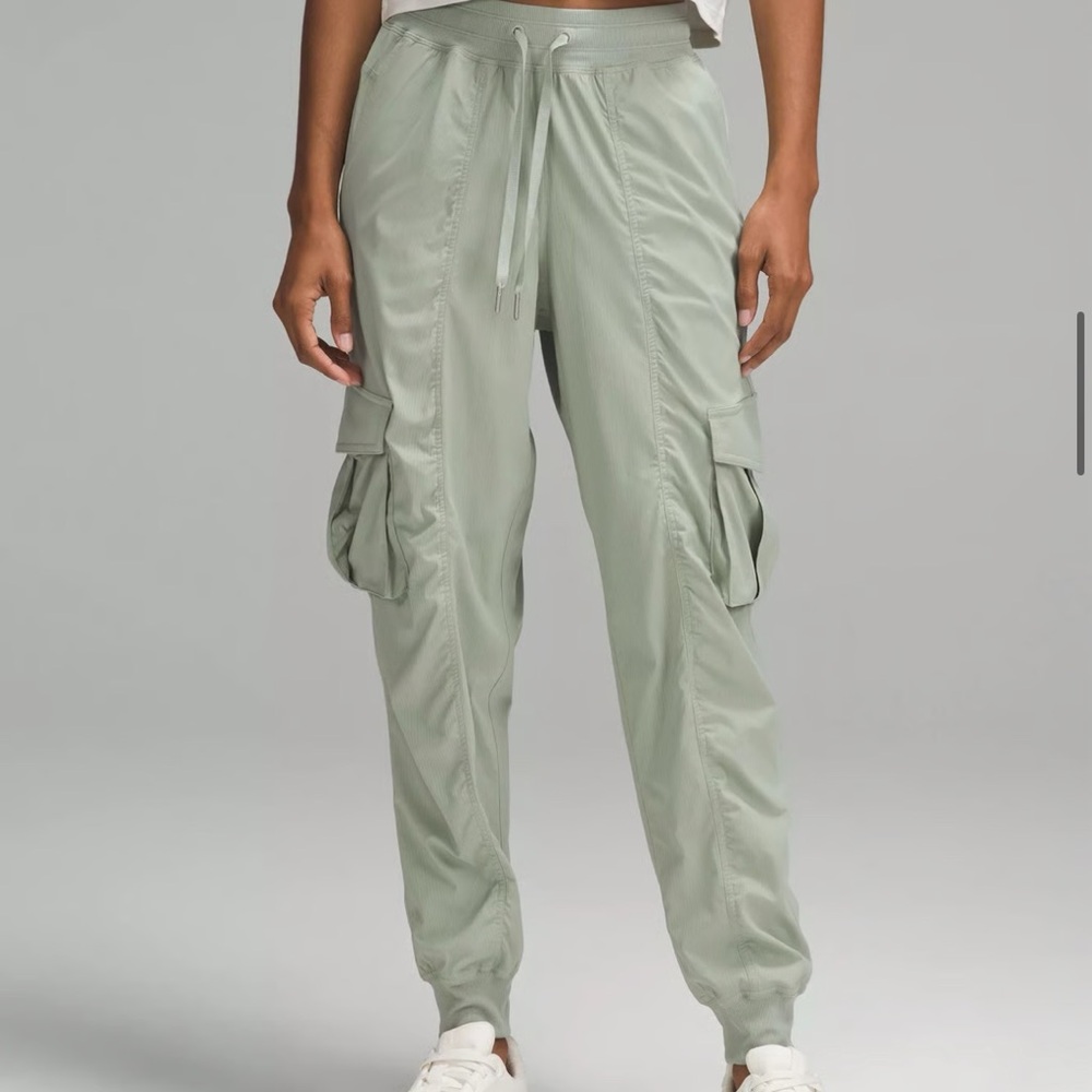 Lululemon Dance Studio Relaxed Fit Cargo Jogger